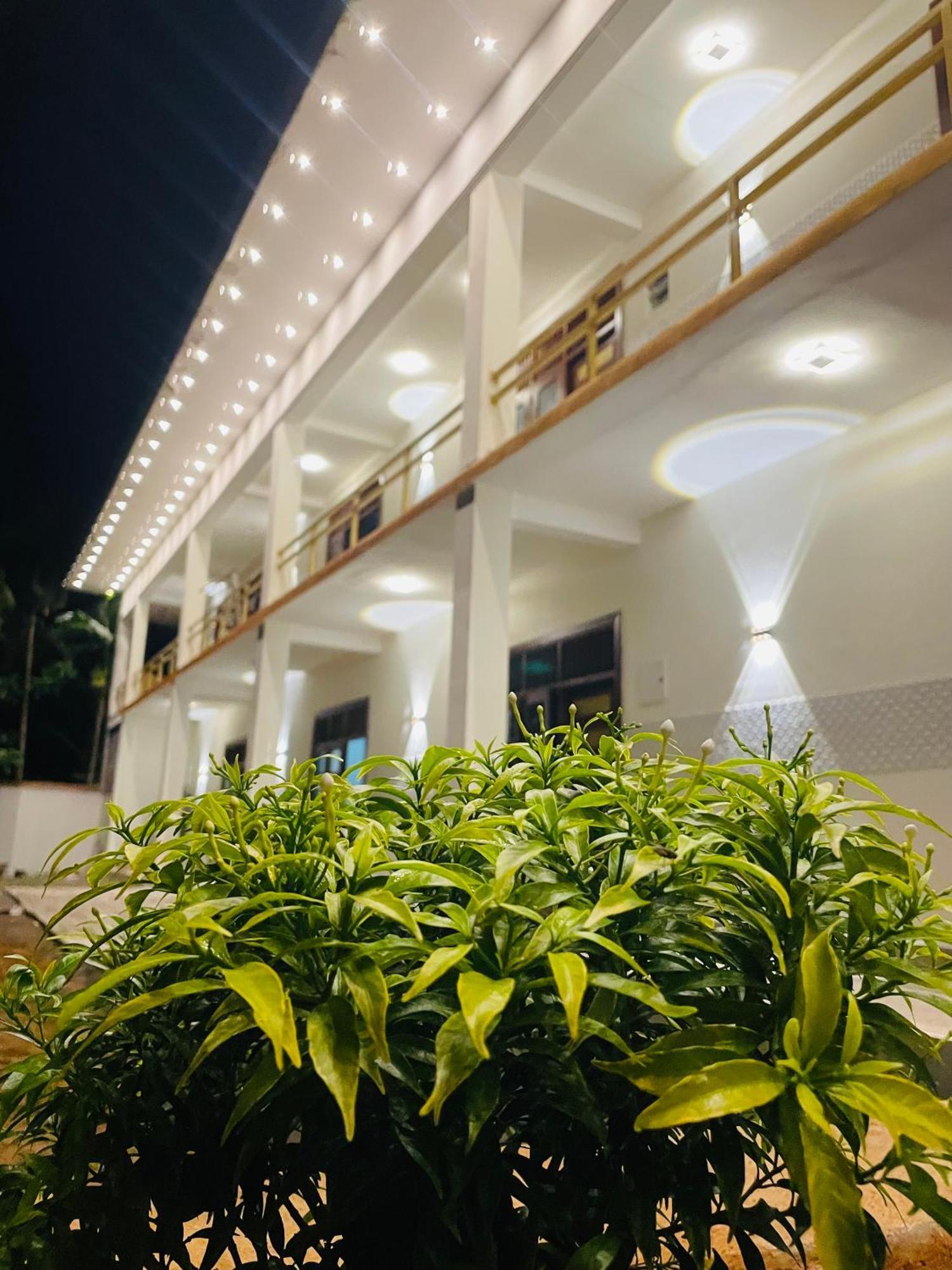 Great Victoria Palace Ratnapura Kültér fotó